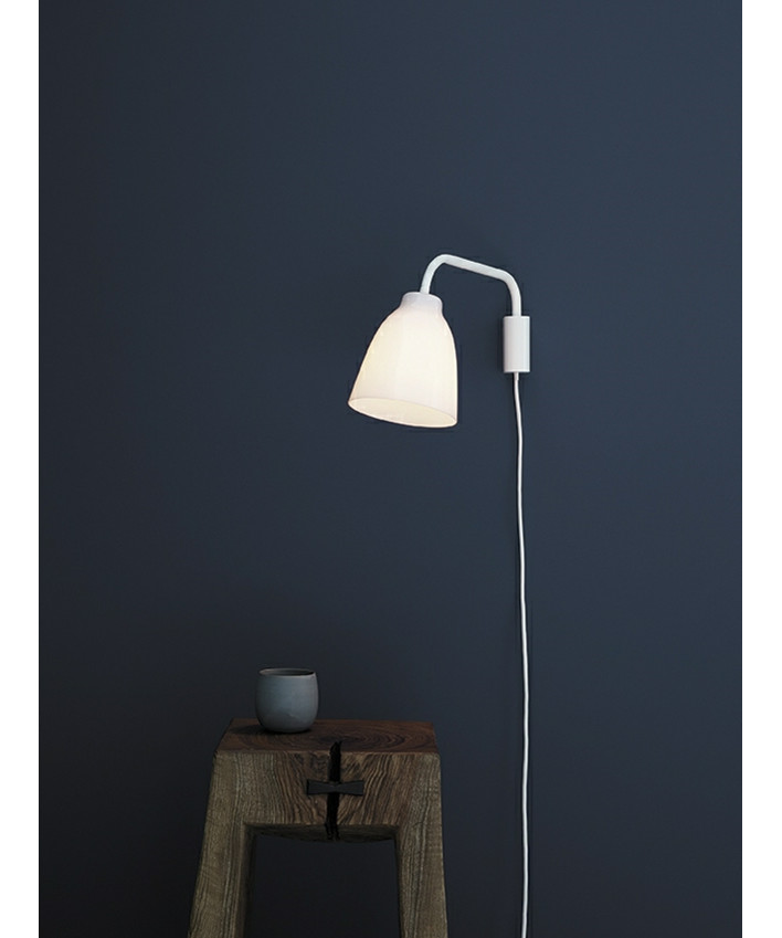 Caravaggio Read Vegglampe Opalglass Fritz Hansen Caravaggio væglampe | Vegglampe, Vegglamper, Caravaggio